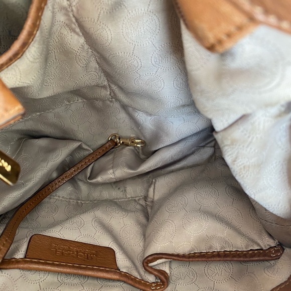 Michael Kors Fulton Acorn Hobo Bag - Picture 8 of 10